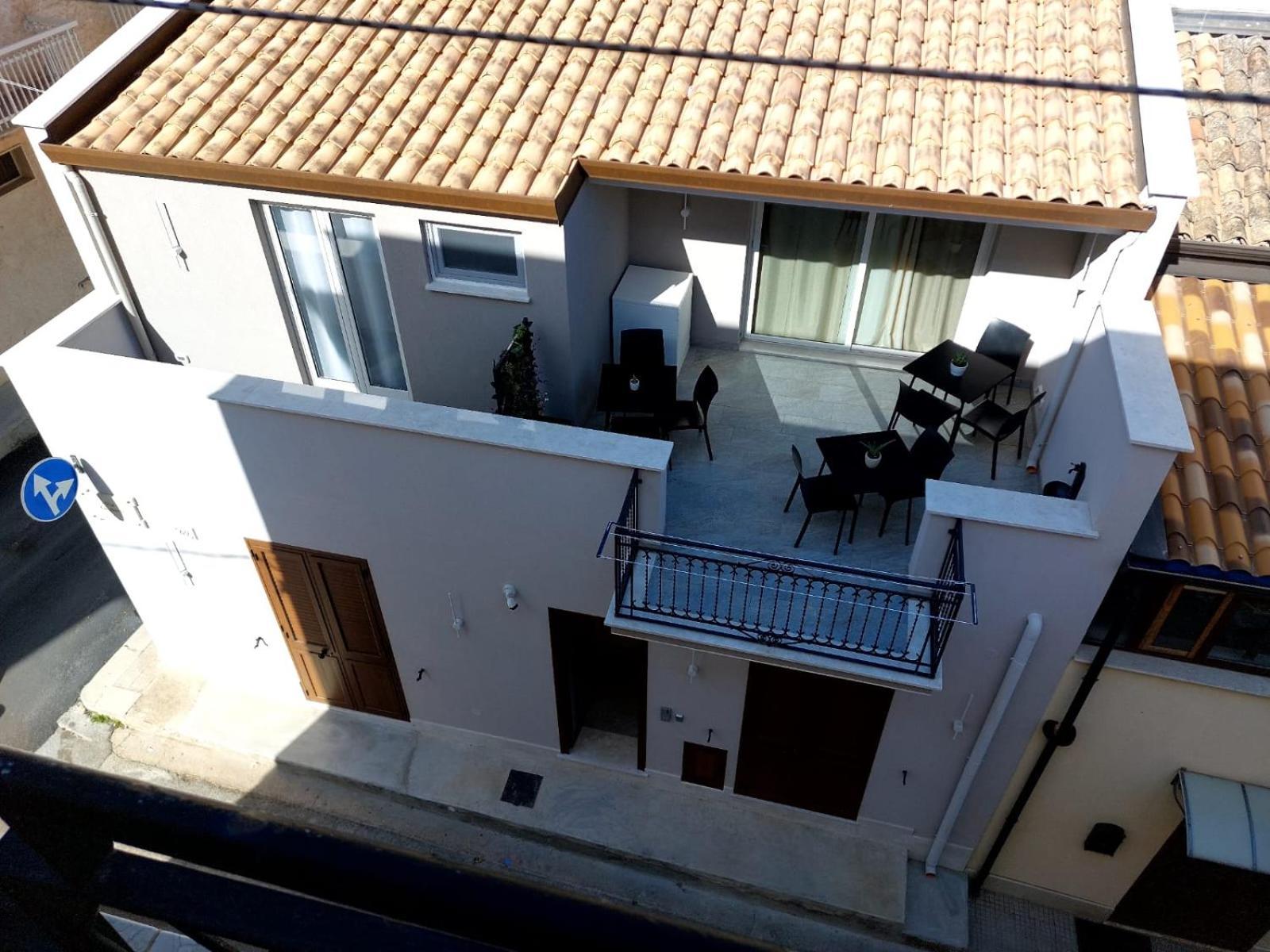 Allumaro House カステッランマーレ・デル・ゴルフォ エクステリア 写真
